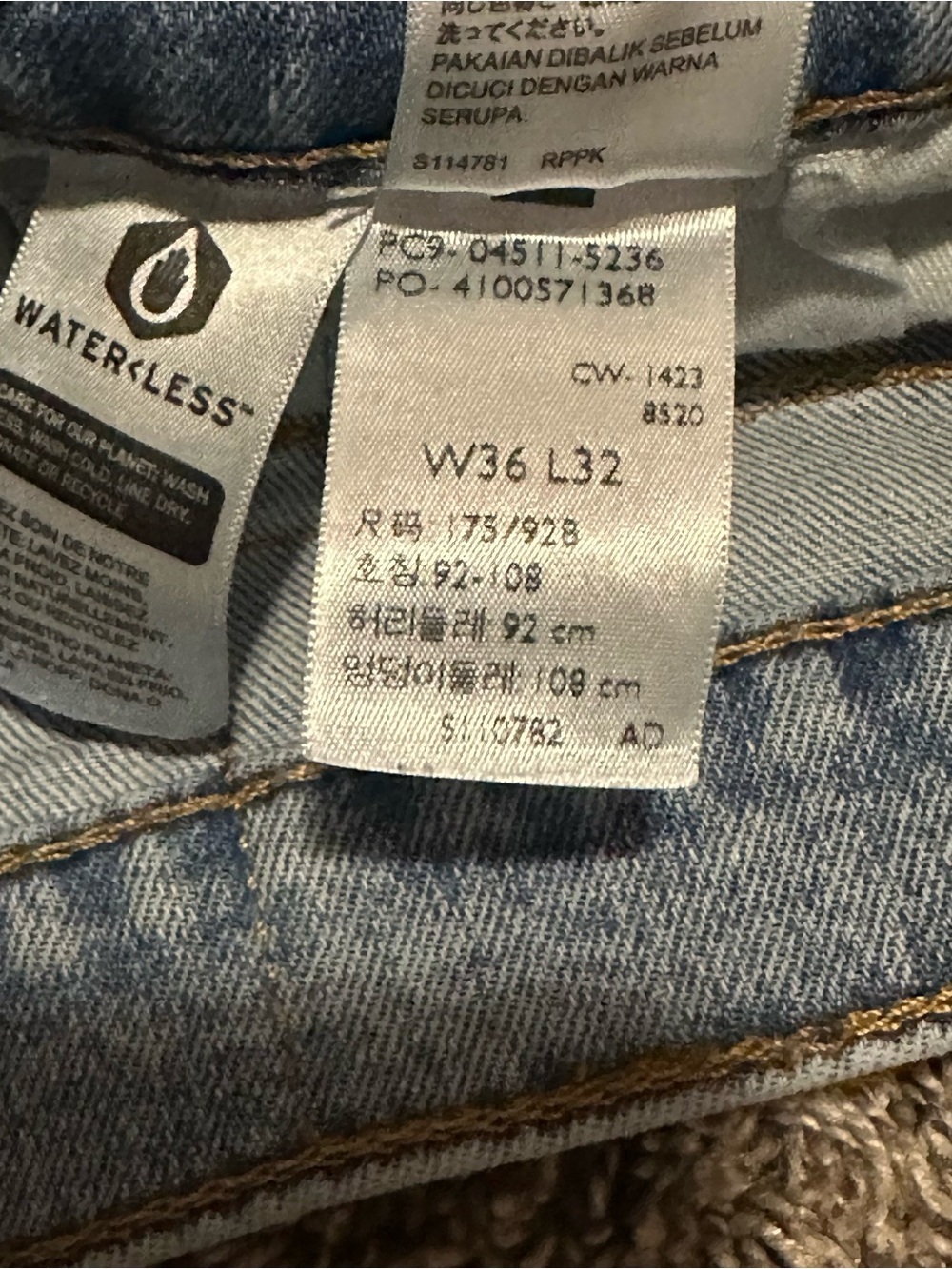 Levi's Light Blue slim Leg Men’s Jeans sz36x32 - Picture 6 of 9